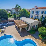 Port Hotel