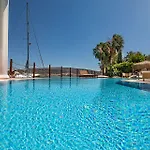 Port Hotel 3*