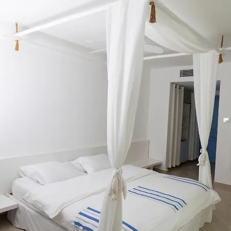 Port Hotel