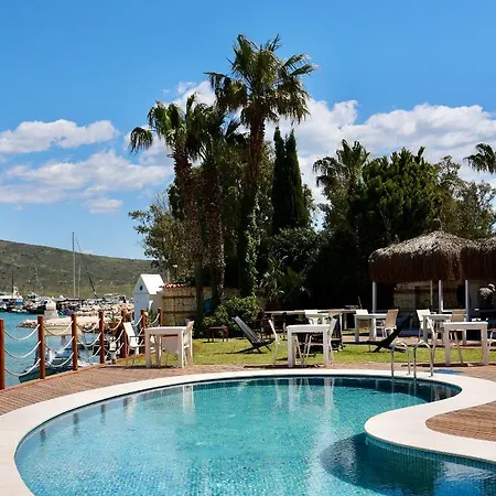 Port Hotel